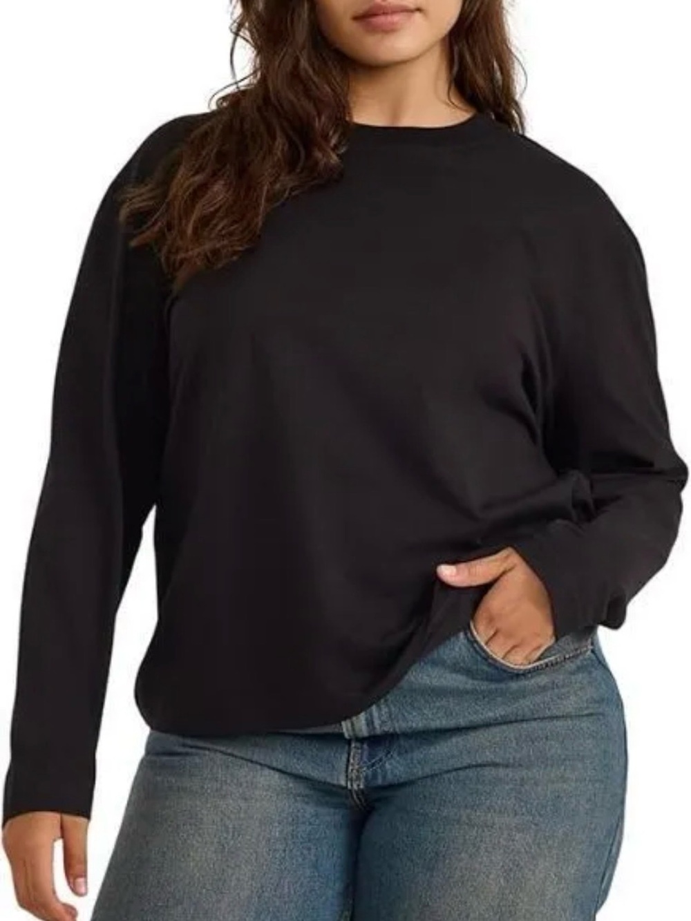 14 NWOT Classic Black Long-Sleeve Women's Top - Casual Crewneck